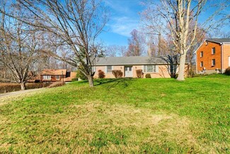 7674 Fox Trail Ln, Cincinnati, OH 45255