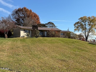 155 Flannagan Dr, Bristol, VA 24202