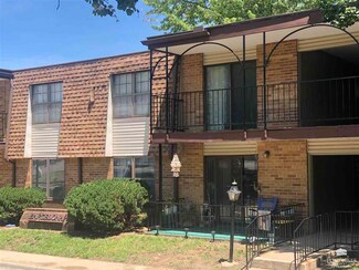 2936 SW Lydia Ave, Topeka, KS 66614