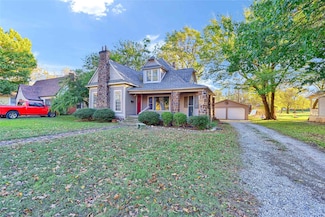 512 E Main St, Whitesboro, TX 76273