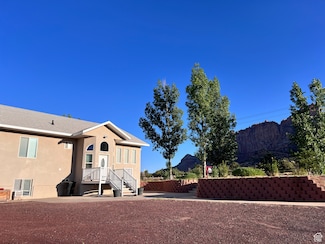 785 Homestead St, Hurricane, UT 84737