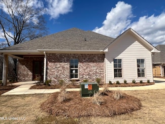 1811 Freedom Ring Dr, Flowood, MS 39047