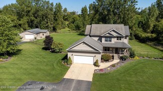8800 Leverett Rd, Grand Ledge, MI 48837