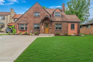 314 Mcclellan Dr, Pittsburgh, PA 15236