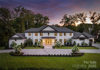 5501 Carmel Park Dr, Charlotte, NC 28226