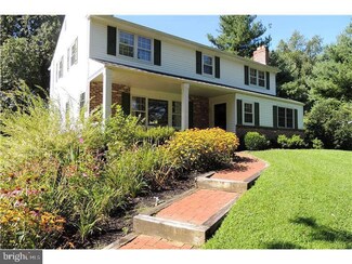 17 Constitution Dr, Chadds Ford, PA 19317