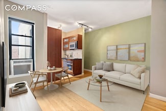348 W 56th St Unit 5-B, New York, NY 10019