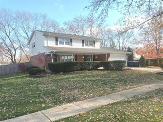 8S035 Grant St, Darien, IL 60561