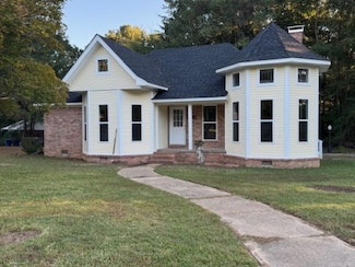 1179 Pinecrest Dr, Camden, AR 71701