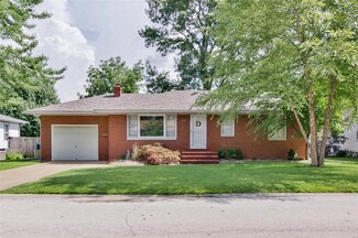 614 Mildred Ave, Wood River, IL 62095