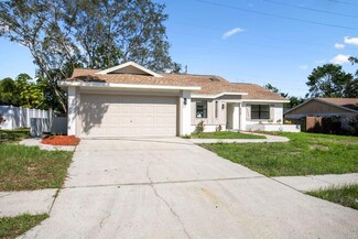 520 Fernshire Dr, Palm Harbor, FL 34683