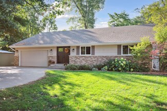 5713 Vernon Ave S, Edina, MN 55436
