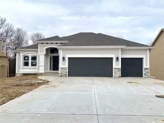 9808 N Laurel Ave, Kansas City, MO 64157