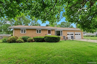 1000 Buckley Dr, Owosso, MI 48867