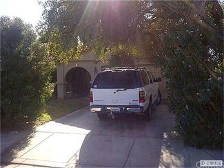 68135 Vega Rd, Cathedral City, CA 92234