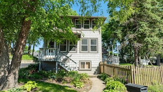 4512 Larson St, Mc Farland, WI 53558