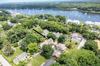 30 Vine St, East Greenwich, RI 02818