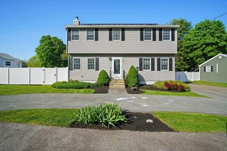 28 Duren Ave, Woburn, MA 01801