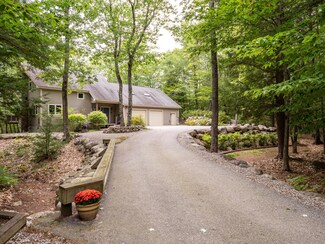 181 Summit Dr, Bridgton, ME 04009