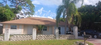 887 Leeward Rd, Venice, FL 34293