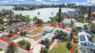15825 Redington Dr, Redington Beach, FL 33708