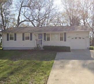 2801 Locust St, Portage, IN 46368