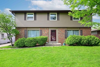 10301 W Feerick Place, Milwaukee, WI 53222