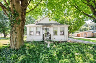 1219 S 13th St, Niles, MI 49120