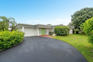 6011 Umbrella Tree Ln, Tamarac, FL 33319