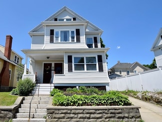 419-421 Court St, New Bedford, MA 02740