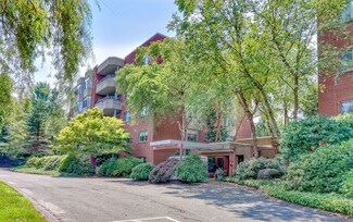 99 Florence St Unit B:50 1B, Chestnut Hill, MA 02467