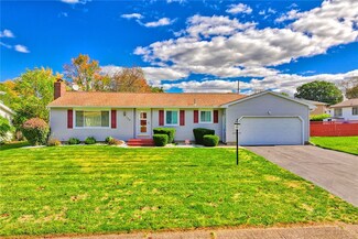 130 Ellinwood Dr, Rochester, NY 14622