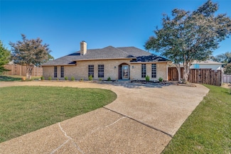 1614 Rollinghill Cir, Garland, TX 75043