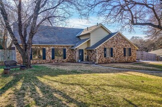 1928 Skylark Ct, Edmond, OK 73034