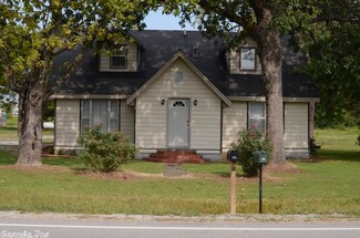 391 Main St, Pleasant Plains, AR 72568