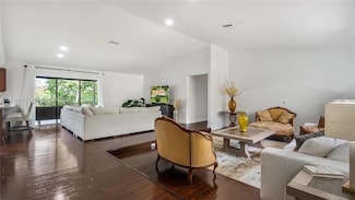 639 NW 101st Terrace, Coral Springs, FL 33071