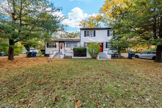 85 Ivy Ln, Bridgewater, NJ 08807