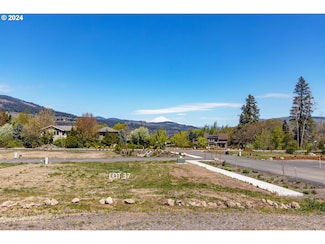 1108 Barone Ln Unit 37, Hoodriver, OR 97031
