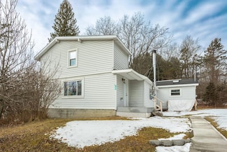 29 Lake St, Blossburg, PA 16912