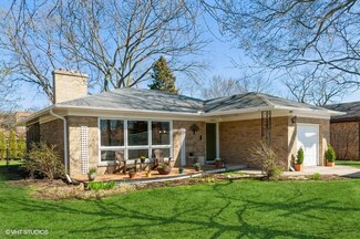 9215 Central Park Ave, Evanston, IL 60203