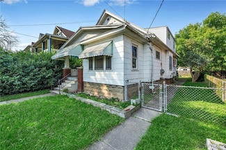 2252 La Salle Ave, Niagara Falls, NY 14301