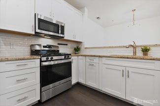 626 Marion Ln, Monroe, NJ 08831