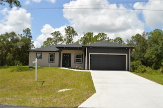 4204 E 24th St, Alva, FL 33920
