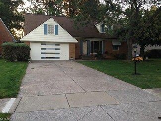 1751 Braeburn Park Dr, Euclid, OH 44117