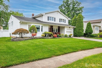 10 Rainbow Dr, Colonia, NJ 07067