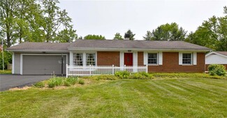 924 Gloria Dr, MacEdonia, OH 44056