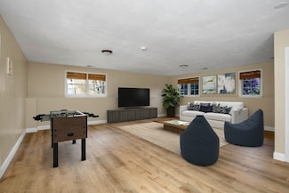 74 Oxford Dr, Franklin, MA 02038