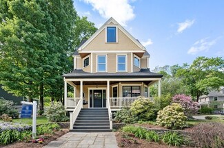 108 Hunnewell Ave, Newton, MA 02458