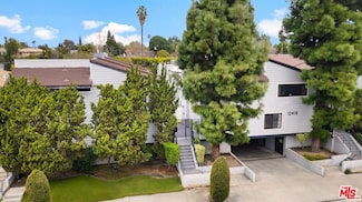 12421 Riverside Dr Unit 2, Valley Village, CA 91607