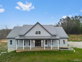 13160 Mammoth Rd, de Soto, MO 63020
